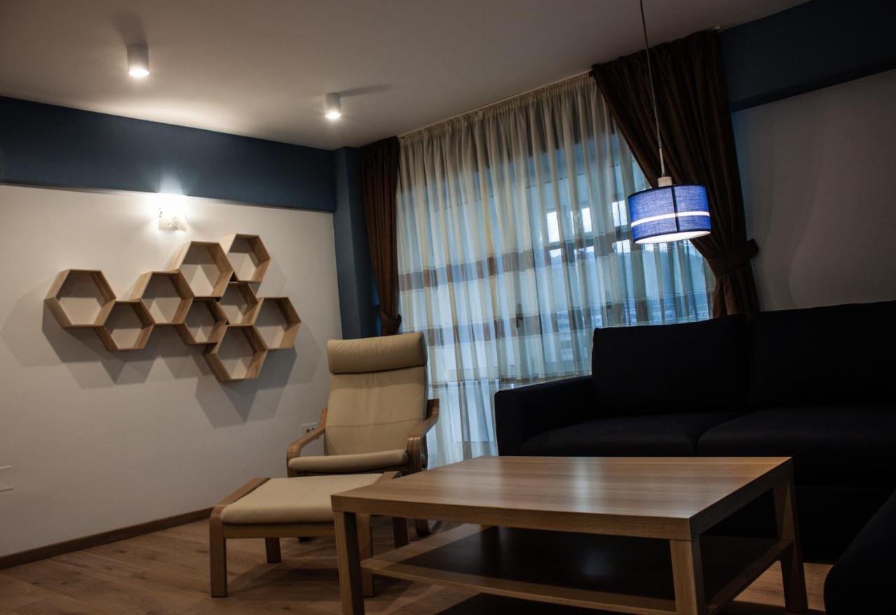 Eurocomfort Apartments Пьятра-Нямц Экстерьер фото