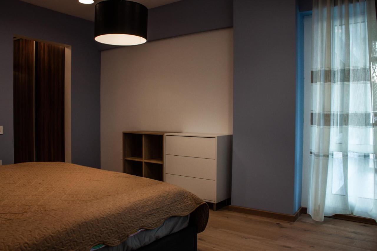 Eurocomfort Apartments Пьятра-Нямц Экстерьер фото