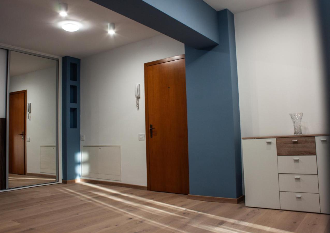 Eurocomfort Apartments Пьятра-Нямц Экстерьер фото